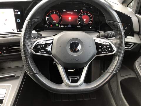Volkswagen Golf TDI GTD - U2086