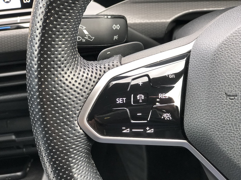 Volkswagen Golf TDI GTD - U2086