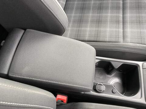 Volkswagen Golf TDI GTD - U2086