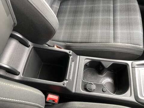Volkswagen Golf TDI GTD - U2086