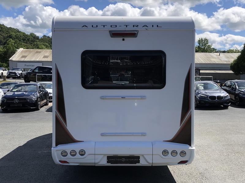 Ford AUTO - TRAIL F - LINE F68 - U2093