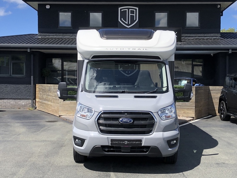 Ford AUTO - TRAIL F - LINE F68 - U2093