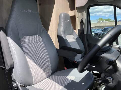 Ford AUTO - TRAIL F - LINE F68 - U2093