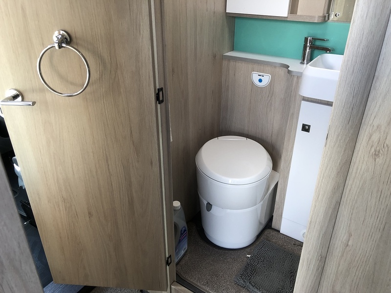Ford AUTO - TRAIL F - LINE F68 - U2093