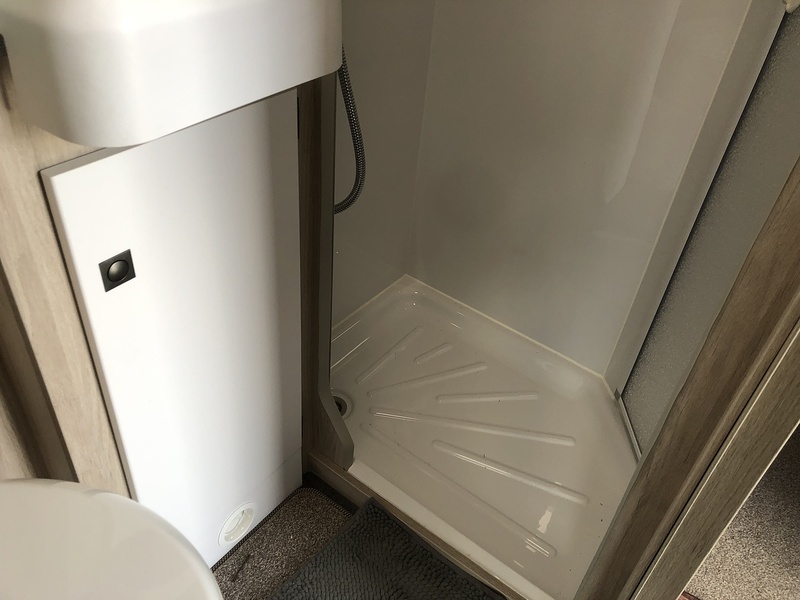Ford AUTO - TRAIL F - LINE F68 - U2093