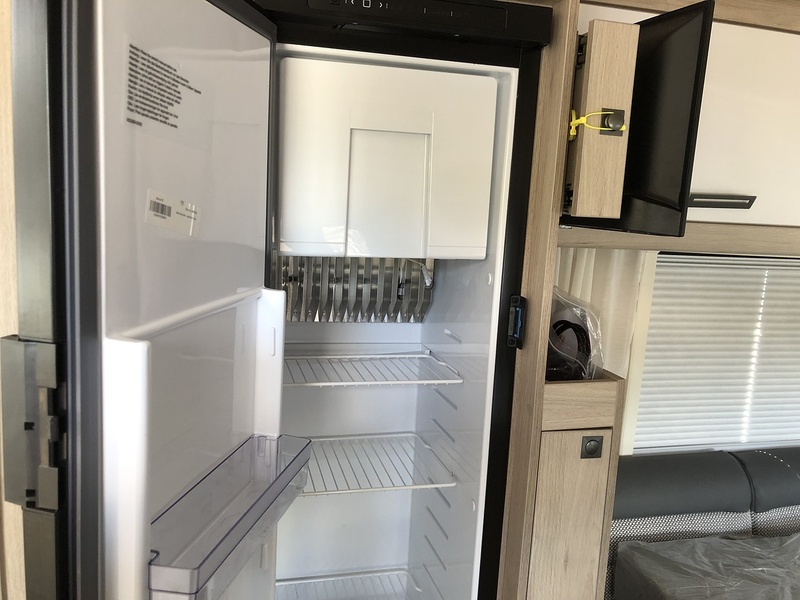 Ford AUTO - TRAIL F - LINE F68 - U2093