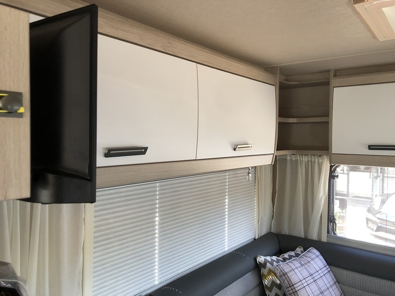 Ford AUTO - TRAIL F - LINE F68 - U2093