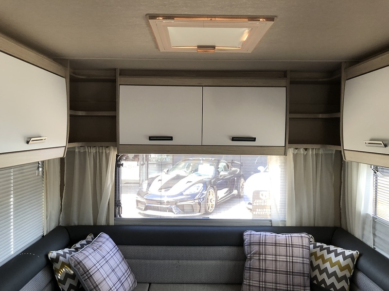 Ford AUTO - TRAIL F - LINE F68 - U2093