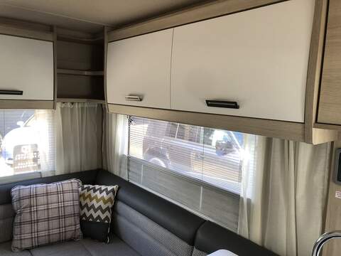 Ford AUTO - TRAIL F - LINE F68 - U2093