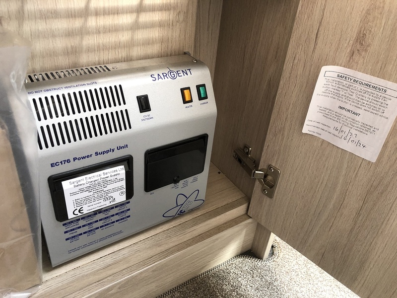 Ford AUTO - TRAIL F - LINE F68 - U2093