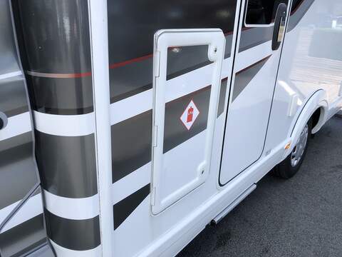 Ford AUTO - TRAIL F - LINE F68 - U2093