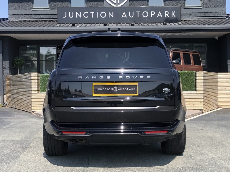 Land Rover Range Rover D350 MHEV HSE - U2103