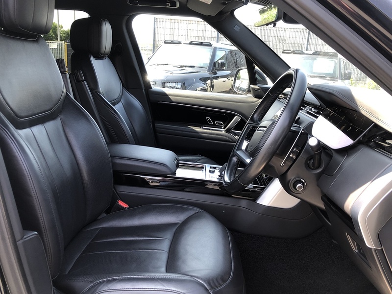 Land Rover Range Rover D350 MHEV HSE - U2103