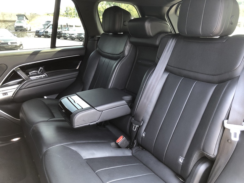 Land Rover Range Rover D350 MHEV HSE - U2103