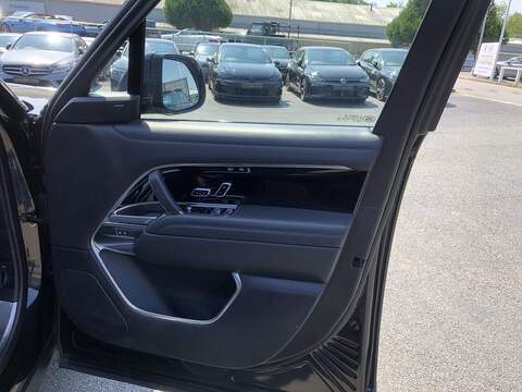 Land Rover Range Rover D350 MHEV HSE - U2103