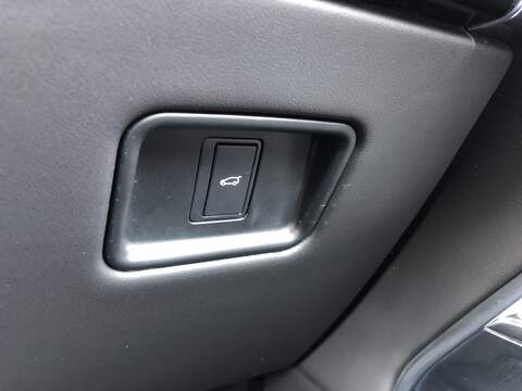 Land Rover Range Rover D350 MHEV HSE - U2103