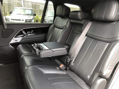 Land Rover Range Rover D350 MHEV HSE - U2104