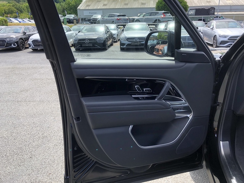 Land Rover Range Rover D350 MHEV HSE - U2104