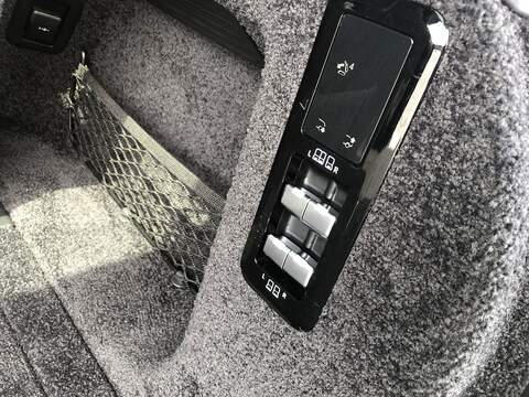 Land Rover Range Rover D350 MHEV HSE - U2104