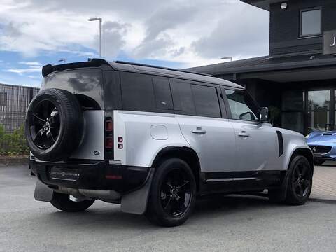 Land Rover Defender 110 SD4 First Edition - U2107