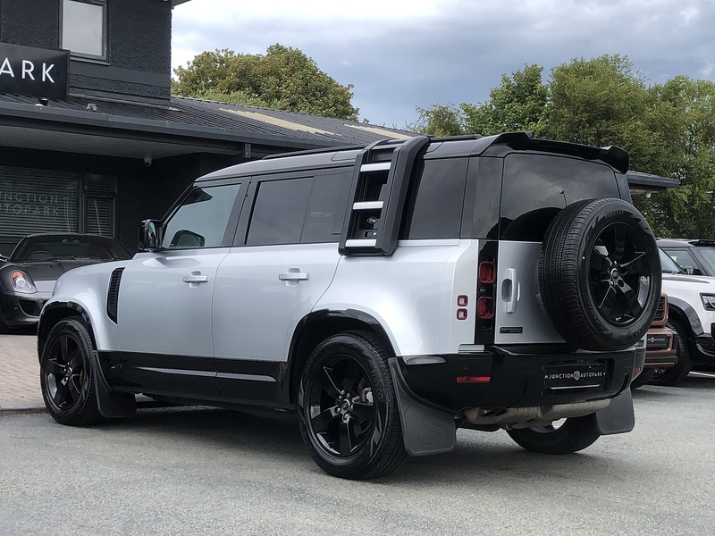 Land Rover Defender 110 SD4 First Edition - U2107