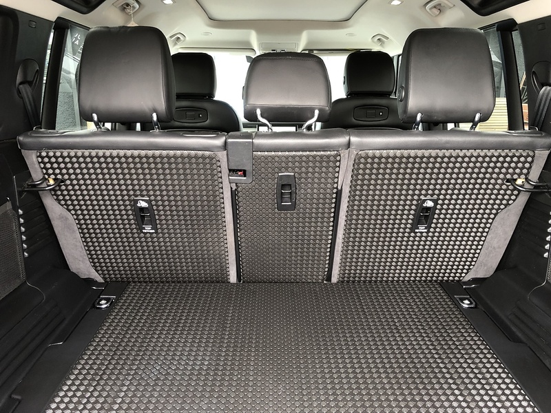 Land Rover Defender 110 SD4 First Edition - U2107