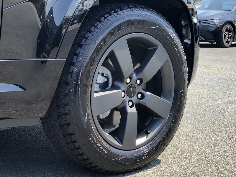 Land Rover Defender 110 D250 MHEV X-Dynamic SE - U2115