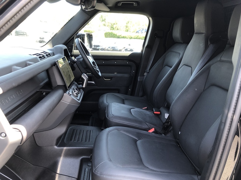 Land Rover Defender 110 D250 MHEV X-Dynamic SE - U2115