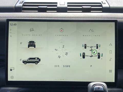 Land Rover Defender 110 D250 MHEV X-Dynamic SE - U2115