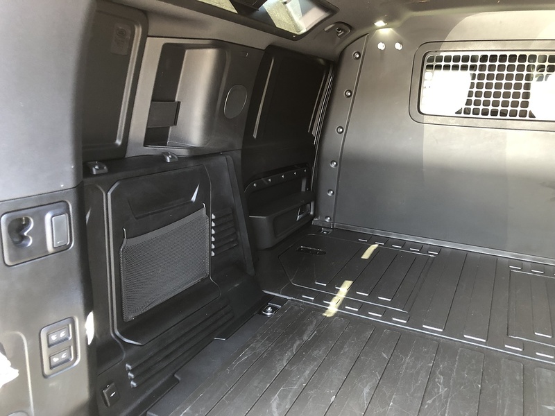 Land Rover Defender 110 D250 MHEV X-Dynamic SE - U2115