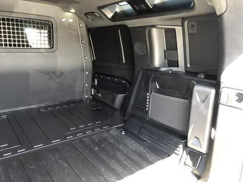 Land Rover Defender 110 D250 MHEV X-Dynamic SE - U2115