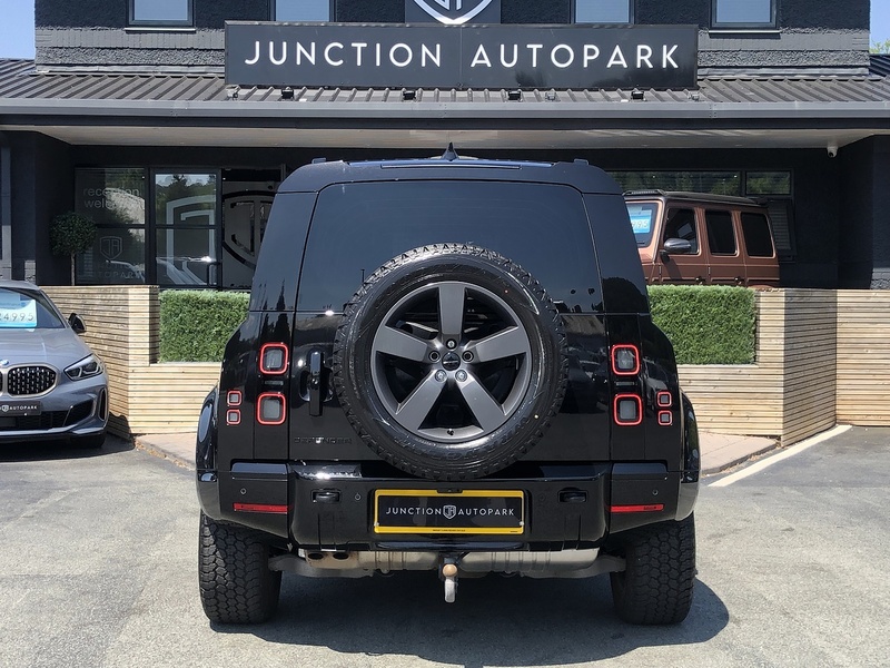 Land Rover Defender 110 D250 MHEV X-Dynamic SE - U2115