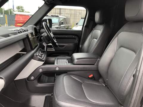 Land Rover Defender 110 D300 MHEV X-Dynamic HSE - U2116
