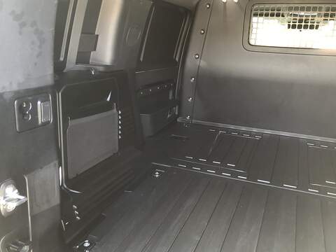 Land Rover Defender 110 D300 MHEV X-Dynamic HSE - U2116