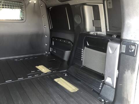 Land Rover Defender 110 D300 MHEV X-Dynamic HSE - U2116