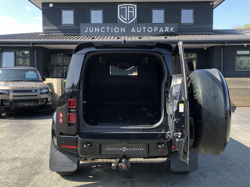 Land Rover Defender 110 D300 MHEV X-Dynamic HSE - U2116