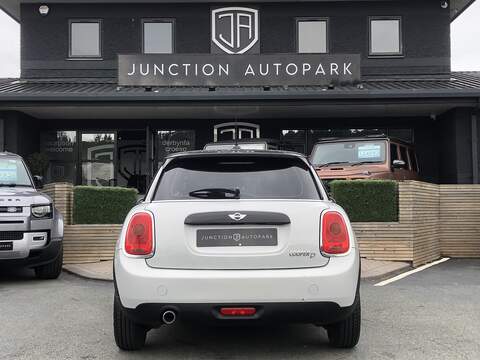MINI Hatch Cooper D - U2118