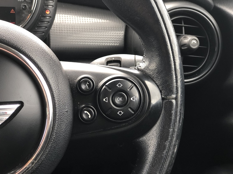 MINI Hatch Cooper D - U2118