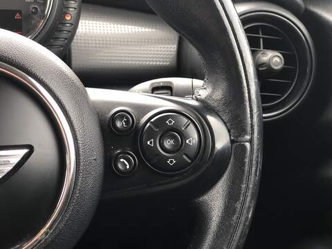 MINI Hatch Cooper D - U2118