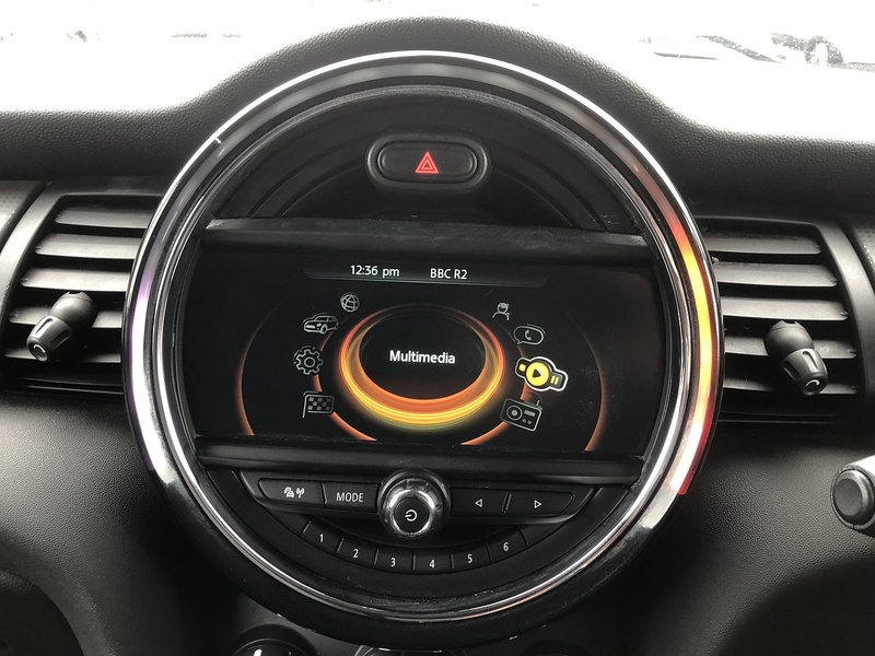 MINI Hatch Cooper D - U2118