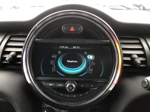 MINI Hatch Cooper D - U2118