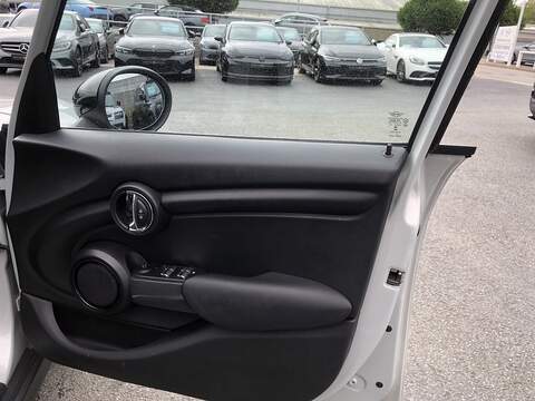 MINI Hatch Cooper D - U2118