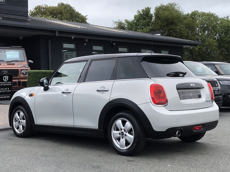 MINI Hatch Cooper D - U2118