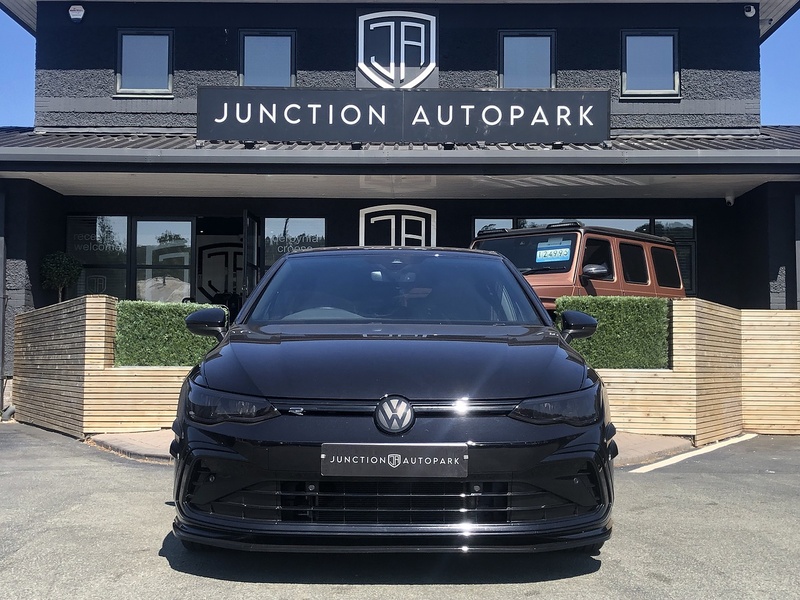 Volkswagen Golf TSI R-Line - U2121