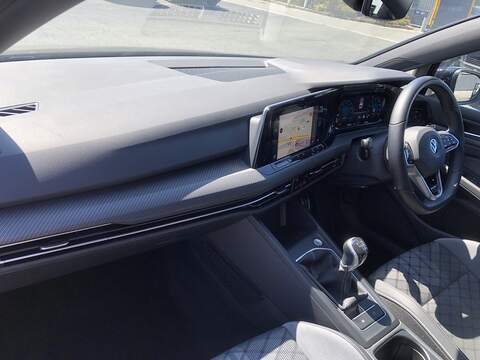 Volkswagen Golf TSI R-Line - U2121