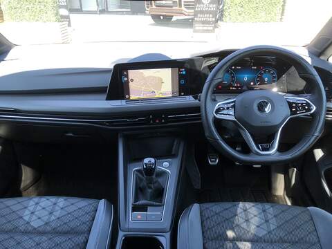 Volkswagen Golf TSI R-Line - U2121
