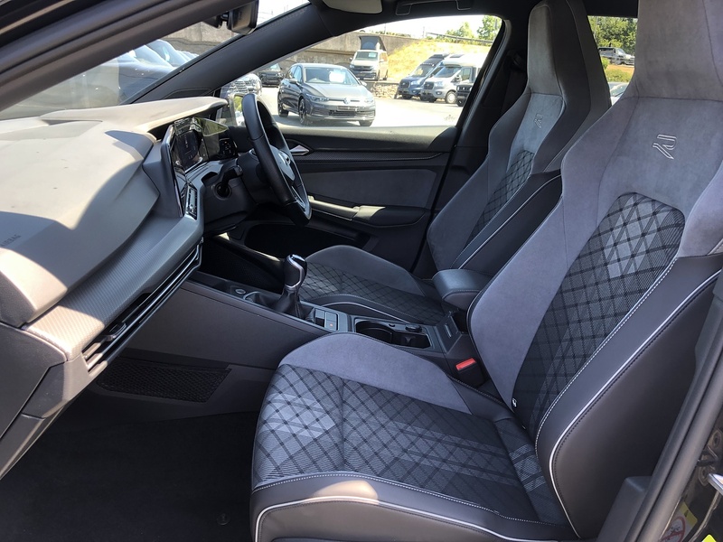 Volkswagen Golf TSI R-Line - U2121