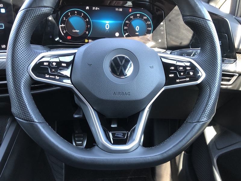 Volkswagen Golf TSI R-Line - U2121