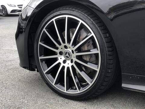 Mercedes-Benz E Class E300 AMG Line - U2131
