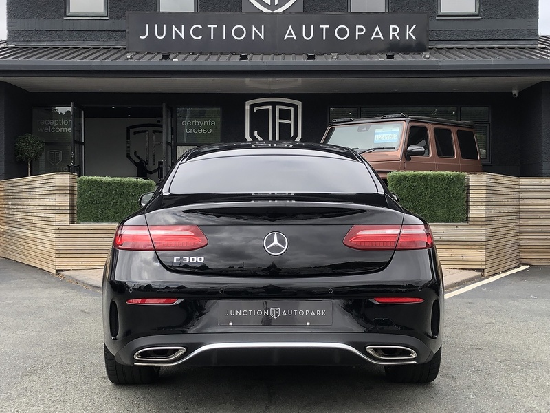 Mercedes-Benz E Class E300 AMG Line - U2131